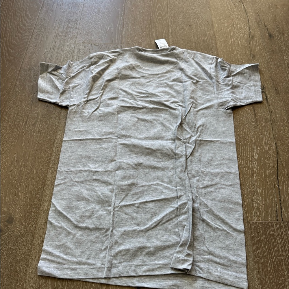 Hot Topic Rock the Casbah Gray Graphic T-Shirt - Picture 4 of 5